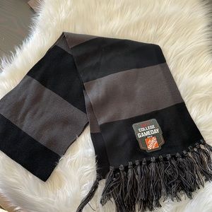NWOT College Game Day Scarf